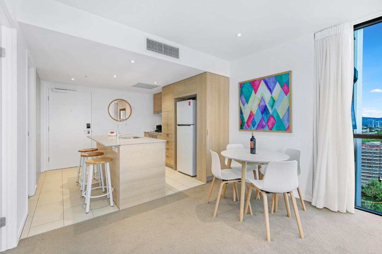 The Eureka Gold Coast Residence On Broadbeach Esterno foto